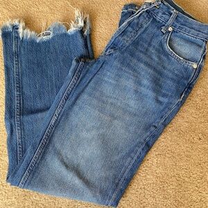 With the free crops, distressed hem jeans Stylish size 25